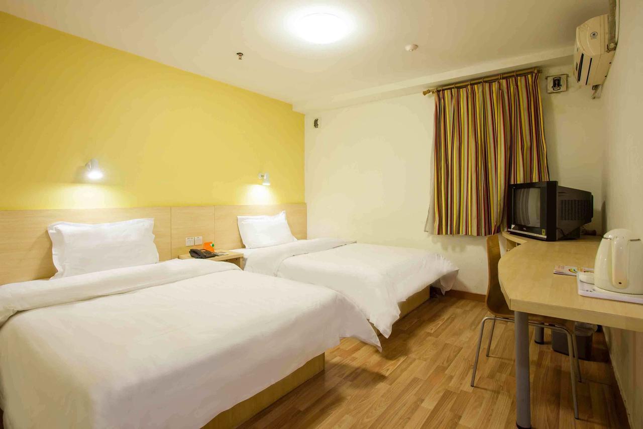 365 Hotel Haimen Room photo